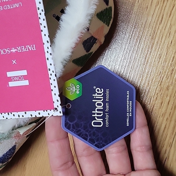 TOMS Alpargata Paper Source Shoes size 8 - Picture 9 of 10